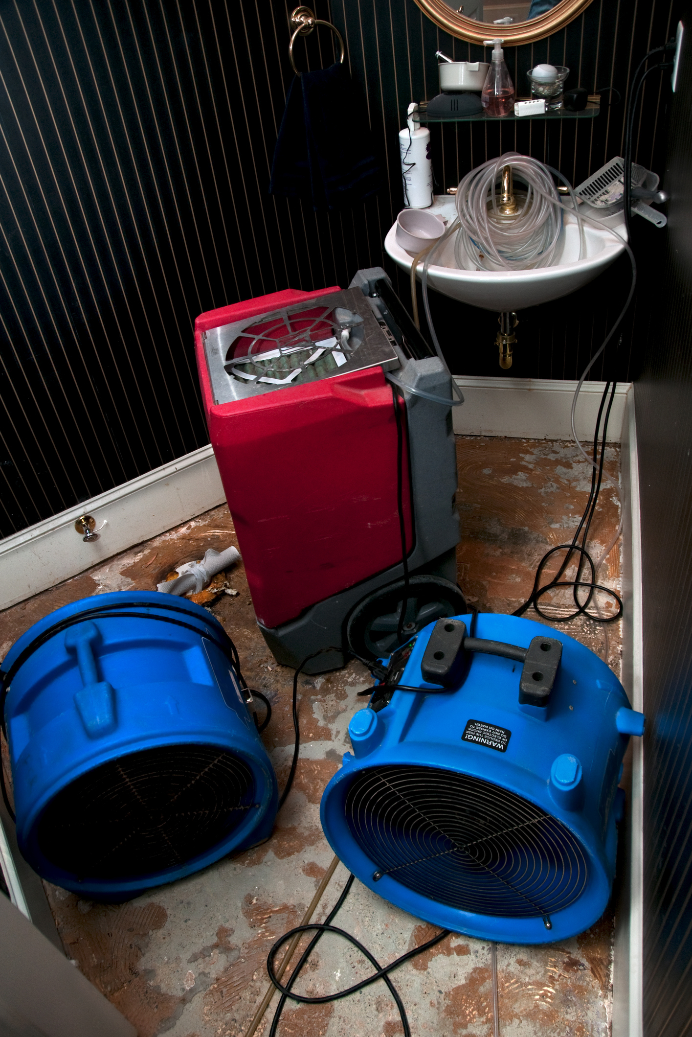 Water Damage Restoration in Westland, MI | Local Experts Available 24/7 | MJ White - wd-1